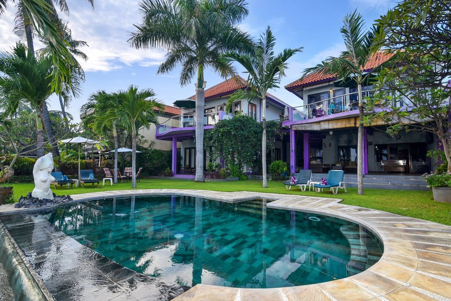 Beachfront Location